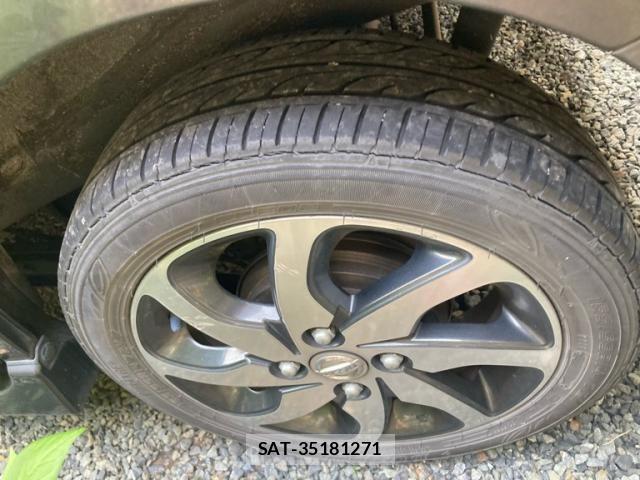 Nissan ROOX 2010-09 8368499-4