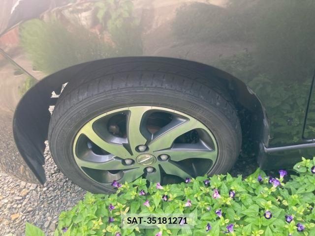 Nissan ROOX 2010-09 8368499-5
