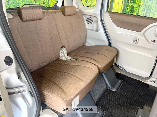 Nissan ROOX 2010-09 8368491-8