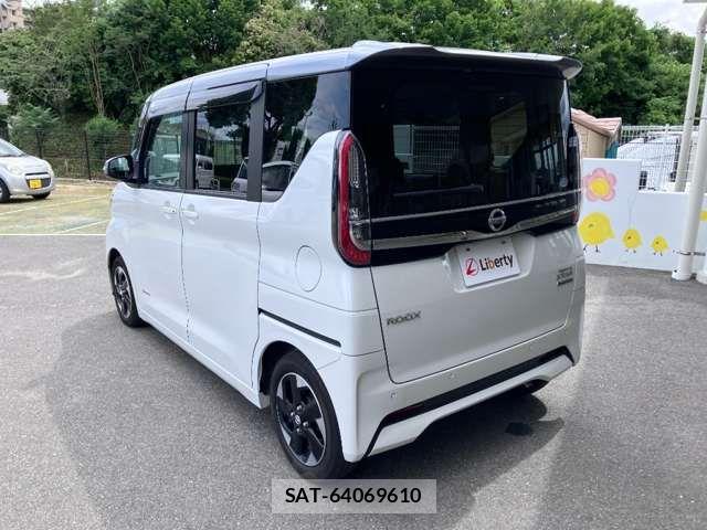 Nissan ROOX 2021-08 8368452-10