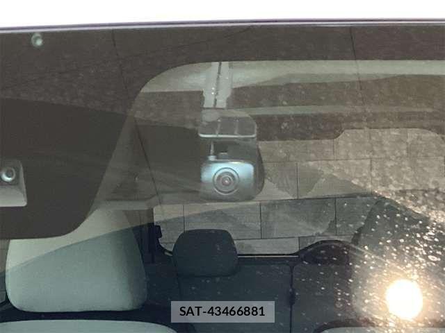 Nissan ROOX 2022-07 8368468-18