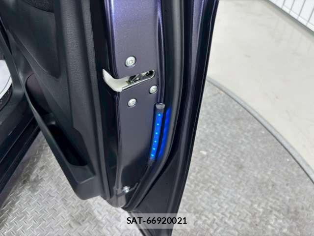 Nissan ROOX 2021-11 8368444-11