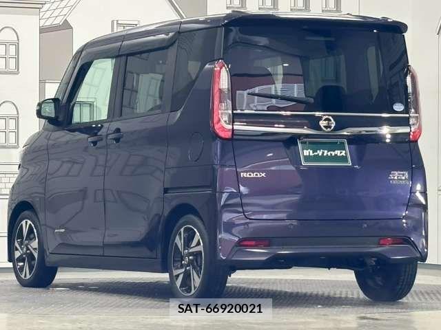 Nissan ROOX 2021-11 8368444-5