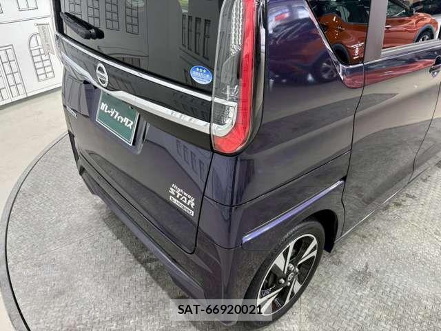 Nissan ROOX 2021-11 8368444-7