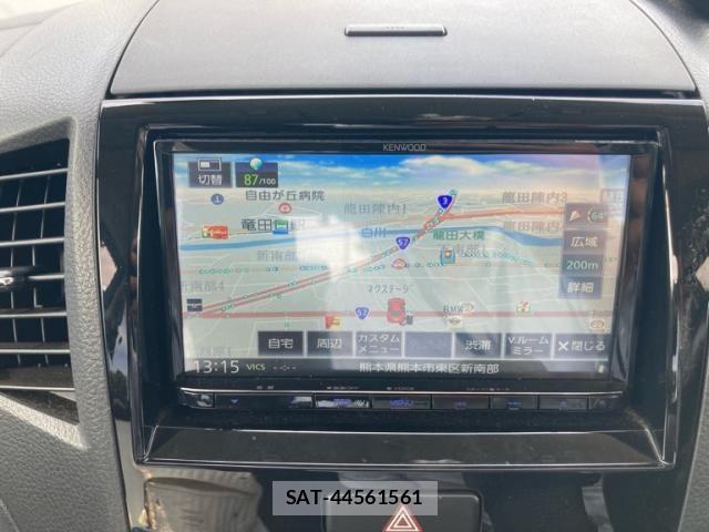Nissan ROOX 2012-03 8368495-17