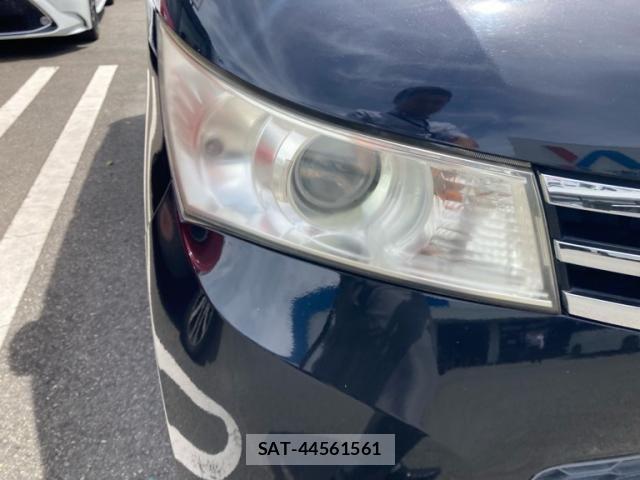 Nissan ROOX 2012-03 8368495-8