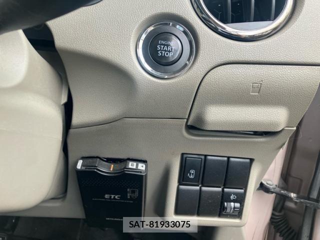 Nissan ROOX 2010-01 8368500-9