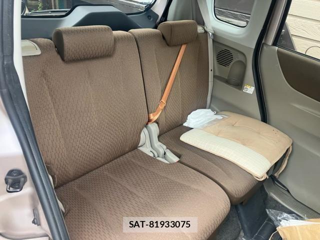 Nissan ROOX 2010-01 8368500-6