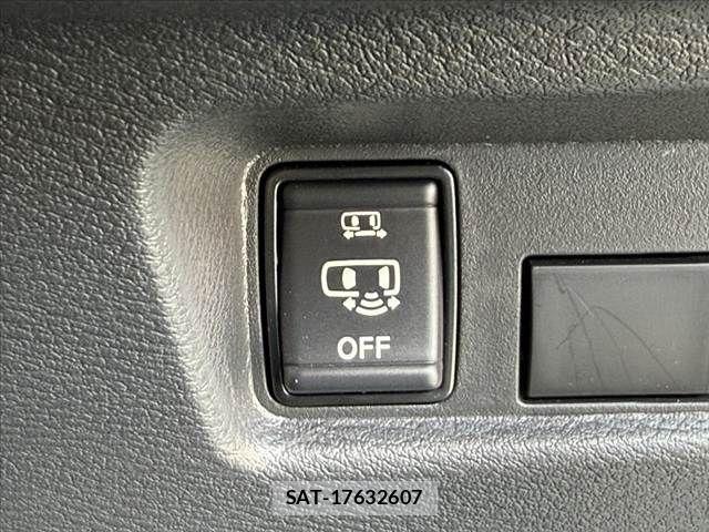 Nissan ROOX 2024-07 8368417-5