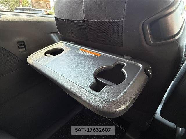 Nissan ROOX 2024-07 8368417-6