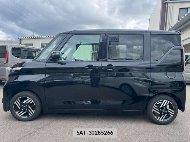 Nissan ROOX 2025-02 8368421-9
