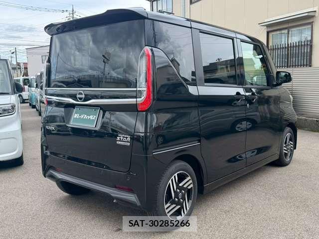 Nissan ROOX 2025-02 8368421-6