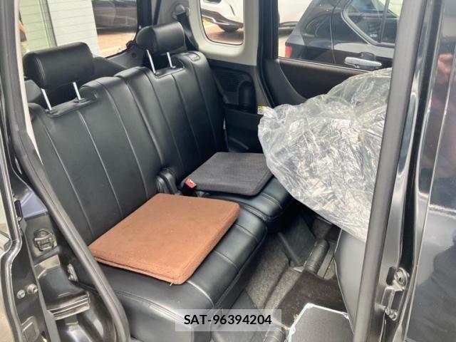 Nissan ROOX 2010-07 8368490-15