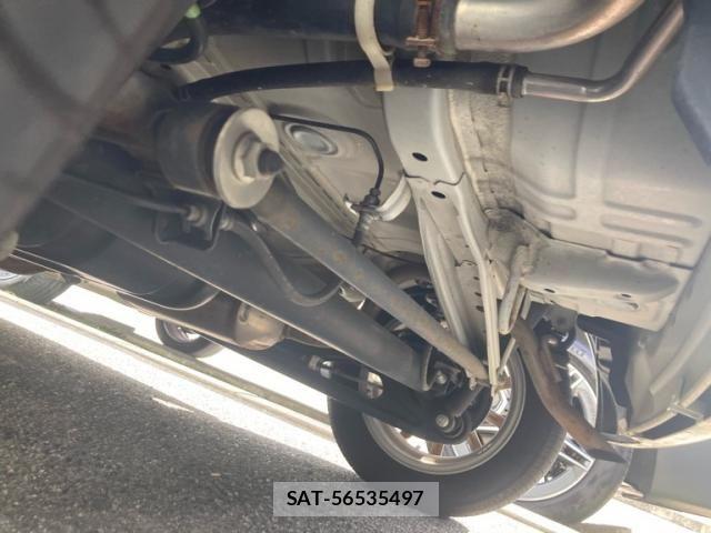 Nissan ROOX 2011-08 8368498-9