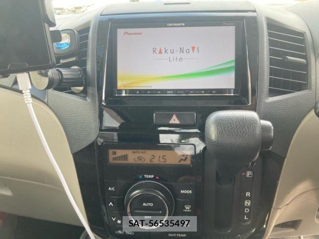 Nissan ROOX 2011-08 8368498-15