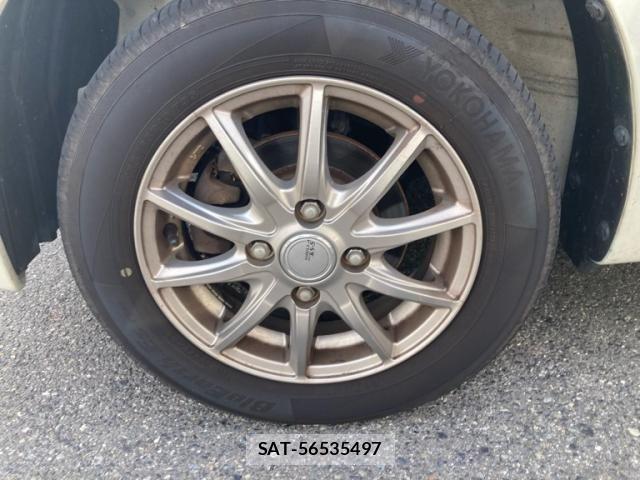 Nissan ROOX 2011-08 8368498-6