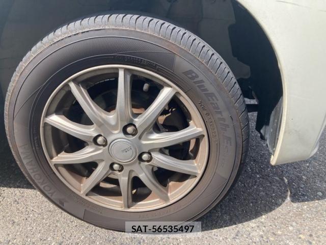 Nissan ROOX 2011-08 8368498-7