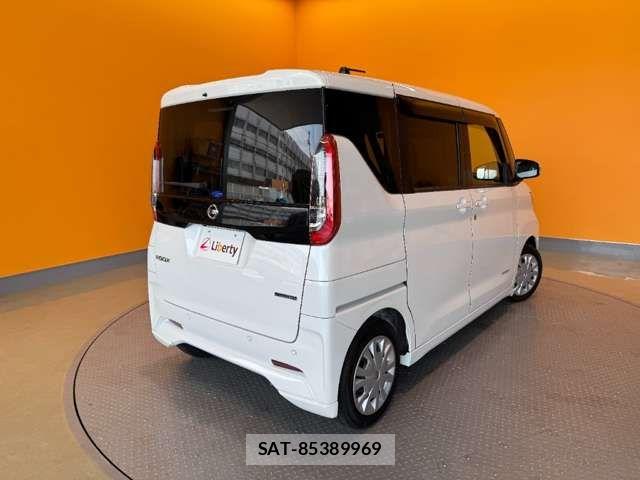 Nissan ROOX 2022-12 8372140-14