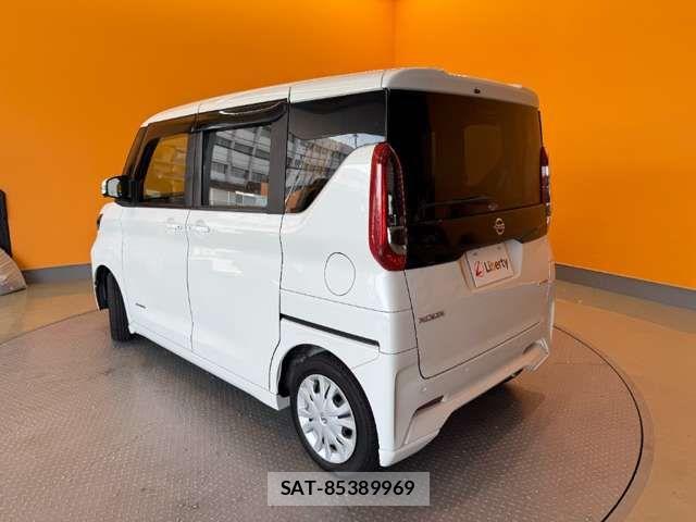 Nissan ROOX 2022-12 8372140-16