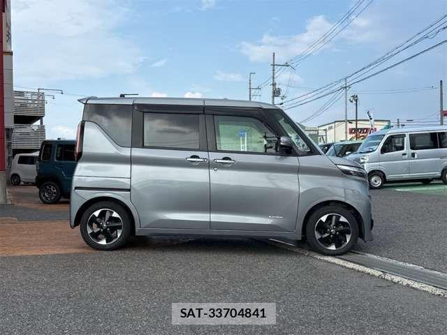 Nissan ROOX 2022-03 8372141-18