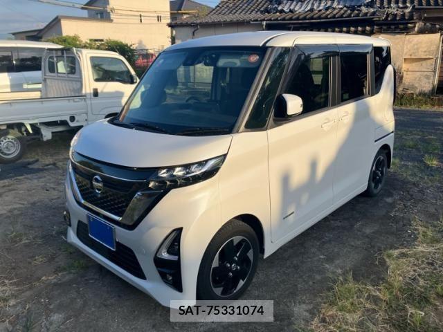 Nissan ROOX 2022-02 8372143-0