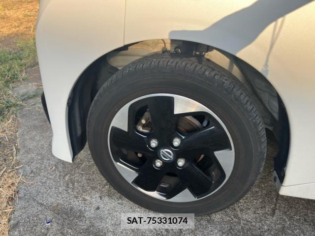 Nissan ROOX 2022-02 8372143-9