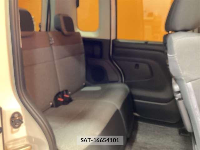 Nissan ROOX 2026-01 8372135-16