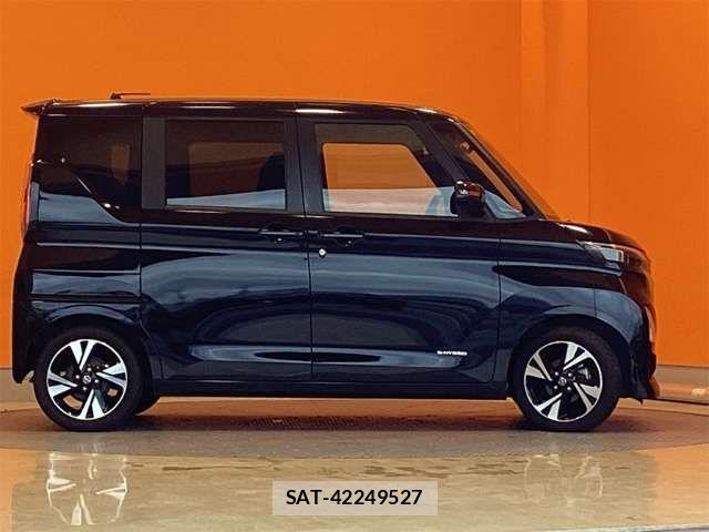Nissan ROOX 2022-12 8372137-8