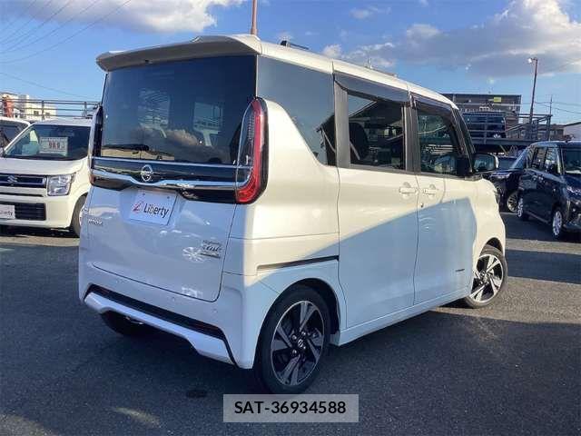 Nissan ROOX 2022-11 8372136-14