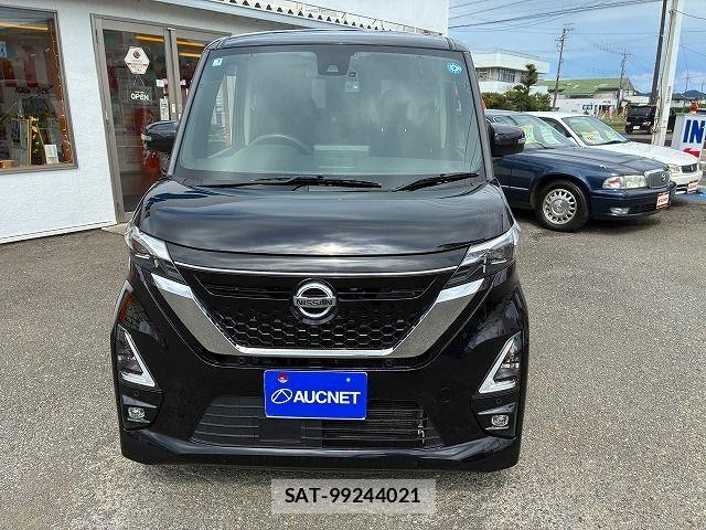 Nissan ROOX 2023-03 8372142-3