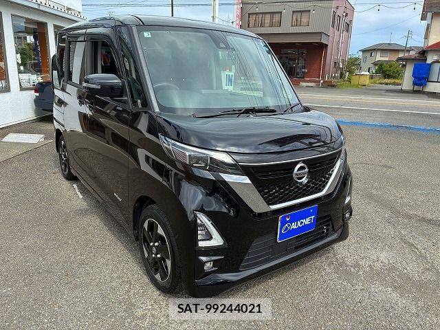 Nissan ROOX 2023-03 8372142-4