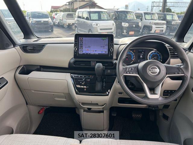 Nissan ROOX 2020-11 8414750-6