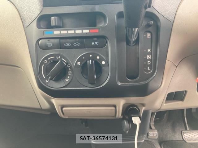 Nissan ROOX 2011-11 8438815-18