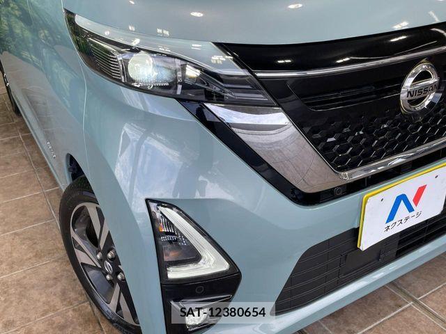 Nissan ROOX 2023-03 8458344-11