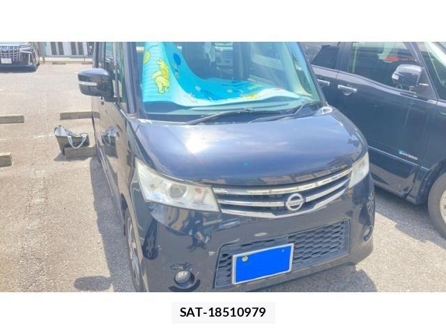 Nissan ROOX 2012-04 8458349-0