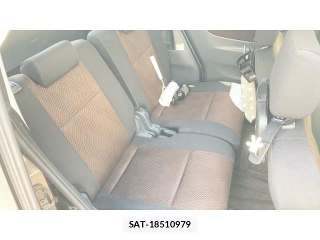Nissan ROOX 2012-04 8458349-20