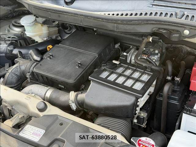 Nissan ROOX 2010-09 8486043-19