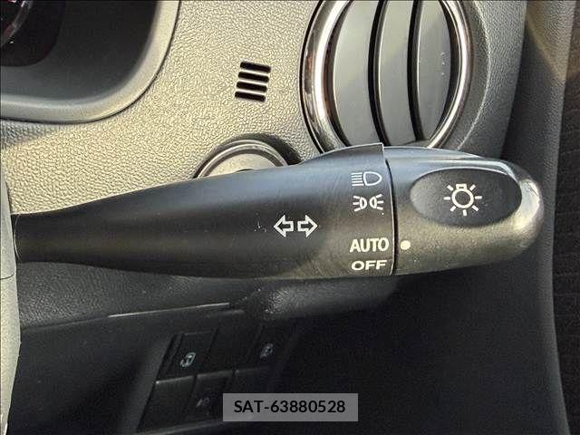 Nissan ROOX 2010-09 8486043-28