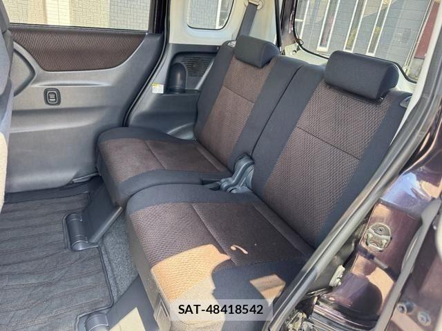 Nissan ROOX 2012-04 8486042-9