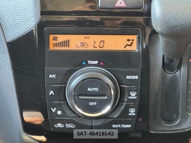 Nissan ROOX 2012-04 8486042-22