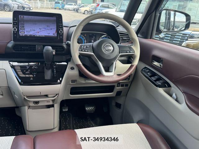 Nissan ROOX 2020-04 8527159-13