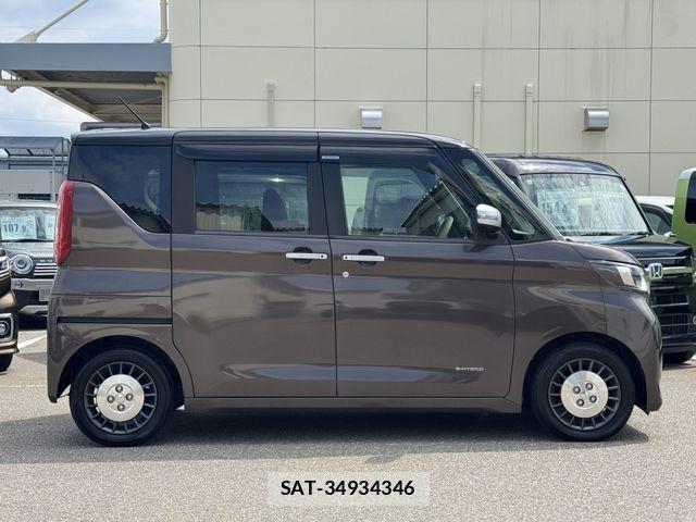 Nissan ROOX 2020-04 8527159-4