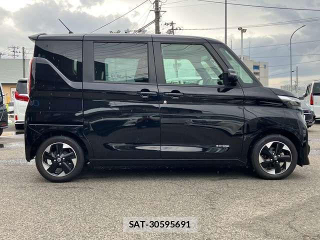 Nissan ROOX 2022-11 8527126-18