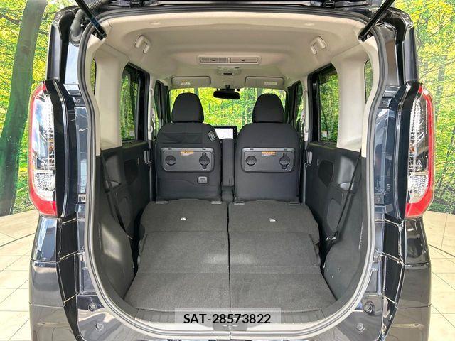 Nissan ROOX 2022-10 8527130-9
