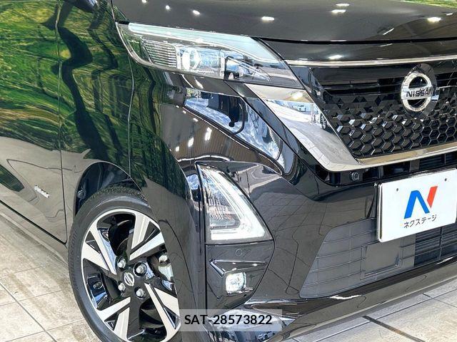 Nissan ROOX 2022-10 8527130-11