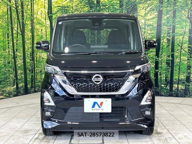 Nissan ROOX 2022-10 8527130-13