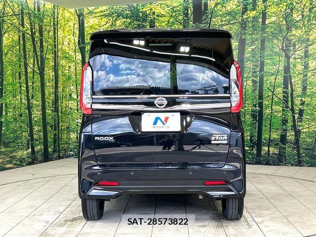Nissan ROOX 2022-10 8527130-14