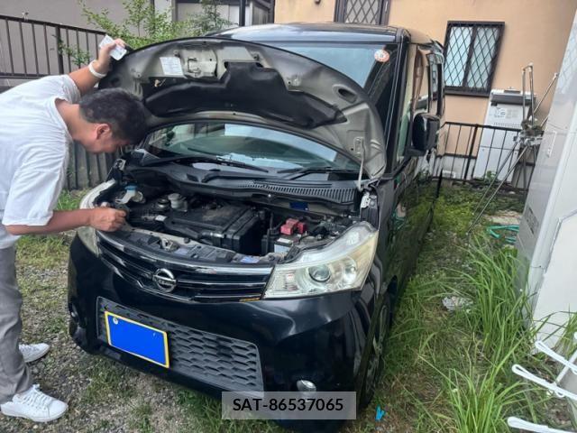 Nissan ROOX 2012-07 8527166-0