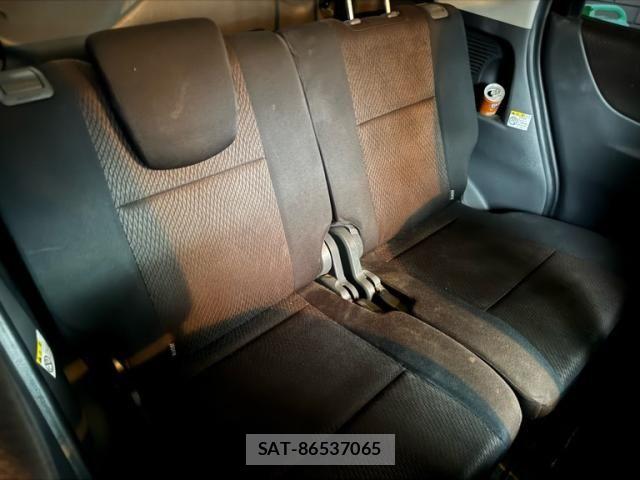 Nissan ROOX 2012-07 8527166-11
