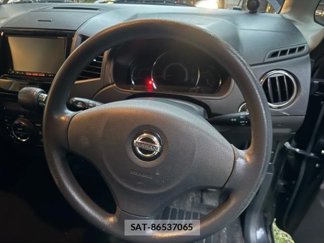Nissan ROOX 2012-07 8527166-13